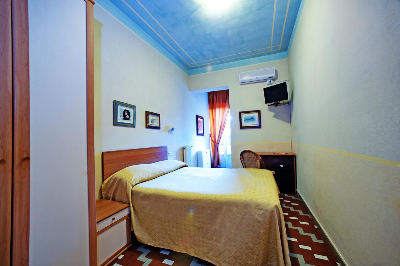Hotel Luciana Marina di Massa Extérieur photo