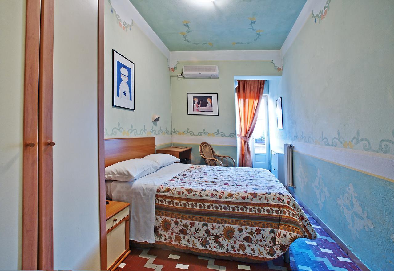 Hotel Luciana Marina di Massa Extérieur photo